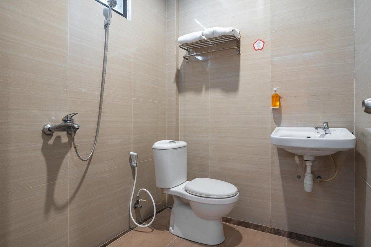 Oyo Flagship 1575 Urban 18 Hotell Surabaya Eksteriør bilde