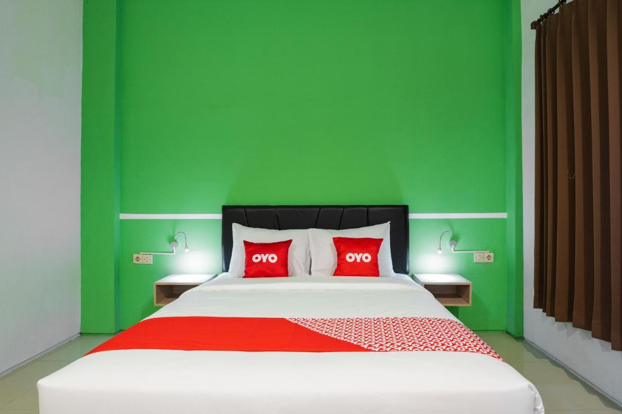 Oyo Flagship 1575 Urban 18 Hotell Surabaya Eksteriør bilde