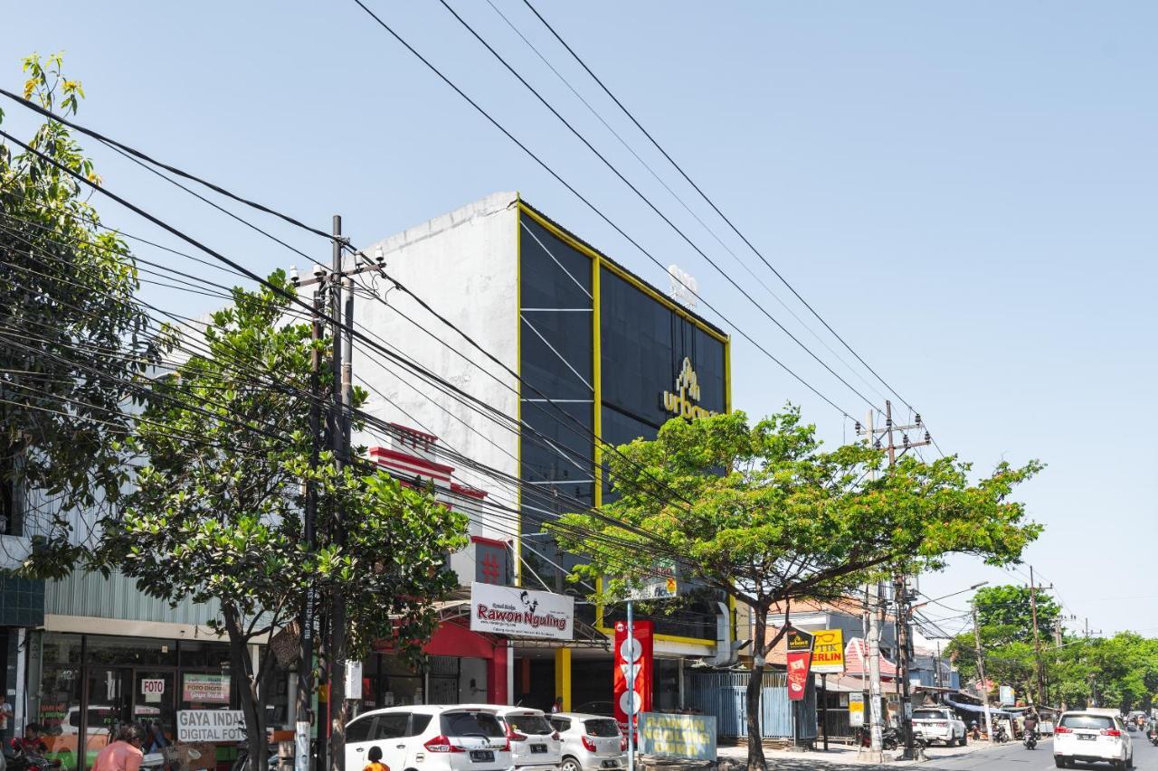 Oyo Flagship 1575 Urban 18 Hotell Surabaya Eksteriør bilde