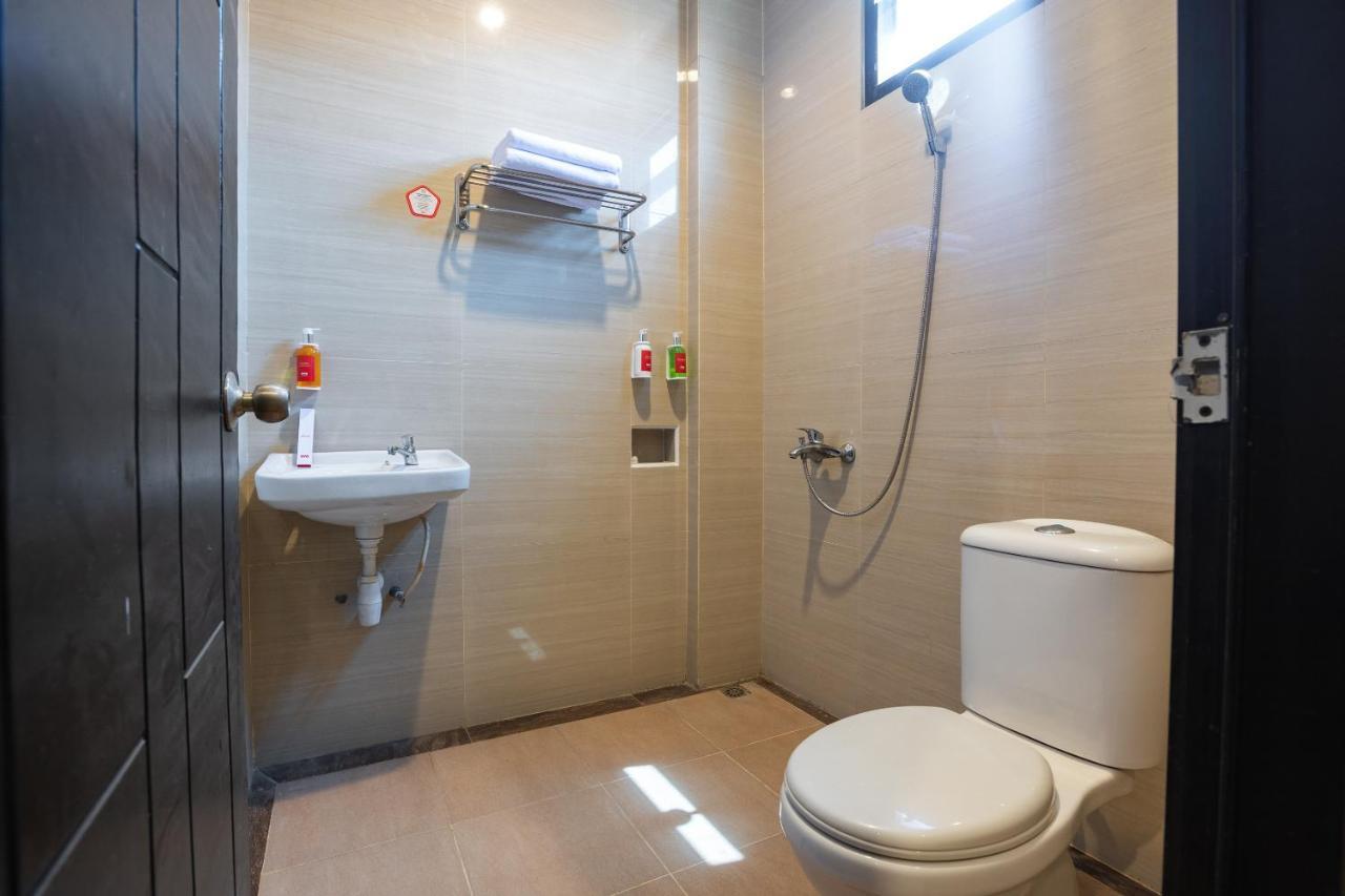 Oyo Flagship 1575 Urban 18 Hotell Surabaya Eksteriør bilde
