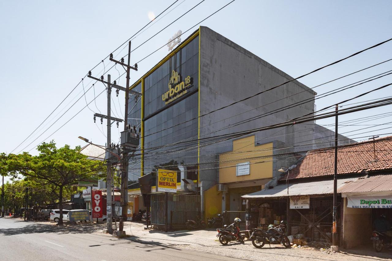 Oyo Flagship 1575 Urban 18 Hotell Surabaya Eksteriør bilde